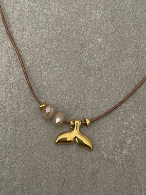 Necklace pendant new, brown and gold
