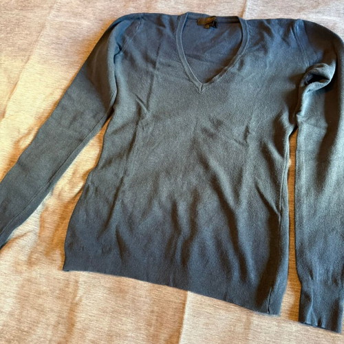 Rococo blue V-neck sweater used, size M/L