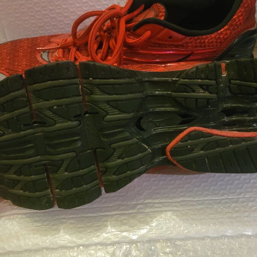 Mizuno Prothesis 5 running shoes like new, red size 44.5