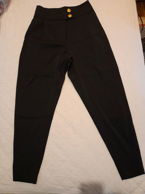 Libeloula high-waisted pants with gold buttons, new, size Medium
