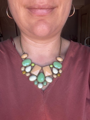 Women's necklace used with gold chain and colorful plastic stones