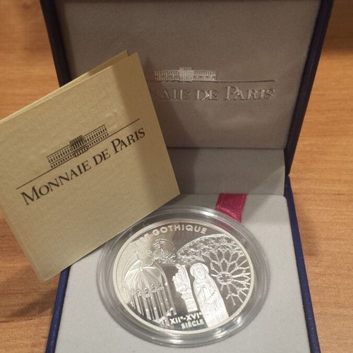 France 6.55957 Francs 2000 silver coin new, Art Gothique with box and COA