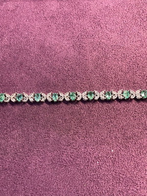 Silver bracelet with natural emeralds and certificate of authenticity