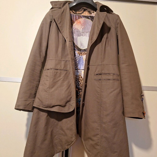 St- Martins trench coat like new, green, size M