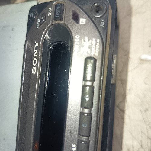 Sony Xplod CDX-GT200 car CD player