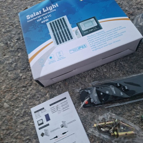 Solar LED Light 40W new with remote control