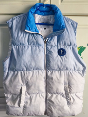 Trapstar Sleeveless Jacket 2XL Like New, White and Blue