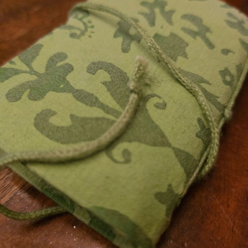Small pocket index new