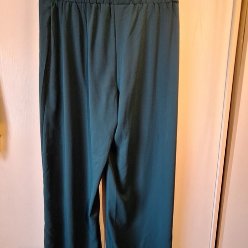 Shein green fabric pants like new, size XL