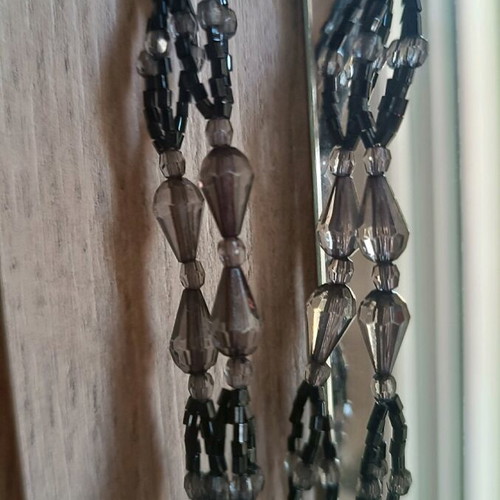 Women's bag like new, black with beads and sequins