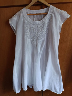 White Boho Summer Dress Tunic with Embroidery like new, size L