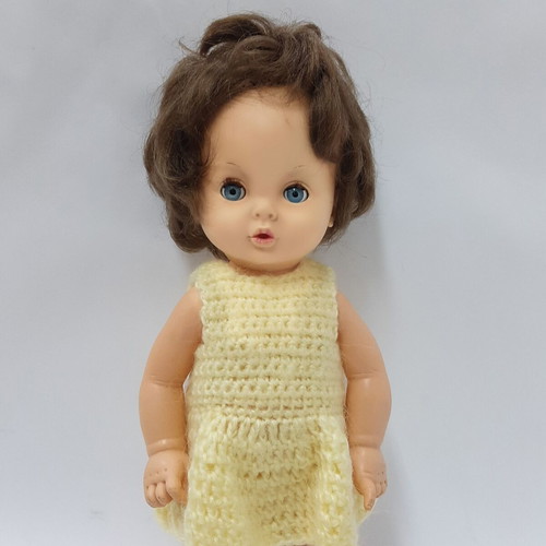 Ideal doll 1970s with original hand-knitted dress