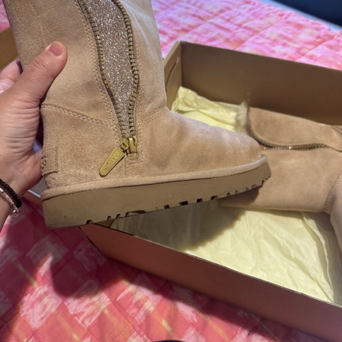 Ugg Australia boots size 37 like new, beige and pink