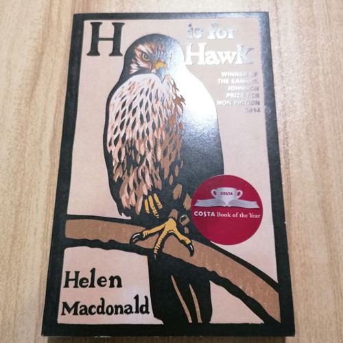 Helen Macdonald H Is for Hawk paperback new book in English