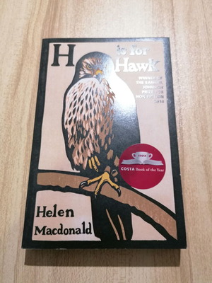 Helen Macdonald H Is for Hawk paperback new book in English