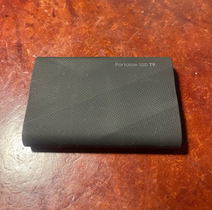 Samsung T9 USB 3.2 εξωτερικός δίσκος SSD 4TB 2.5” ΜΑΥΡΟ