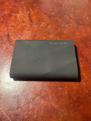 Samsung T9 USB 3.2 външен SSD 4TB 2.5” ЧЕРЕН