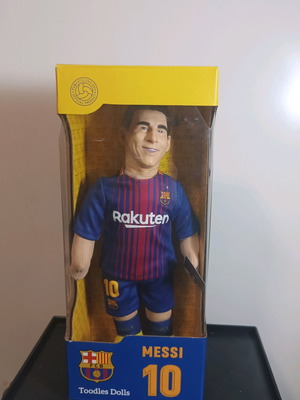 Lionel Messi Mundial Figure with Fabric Body and Plastic Head new