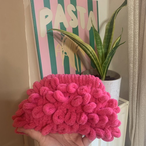 Puffy toiletry bag in fuchsia summer color new