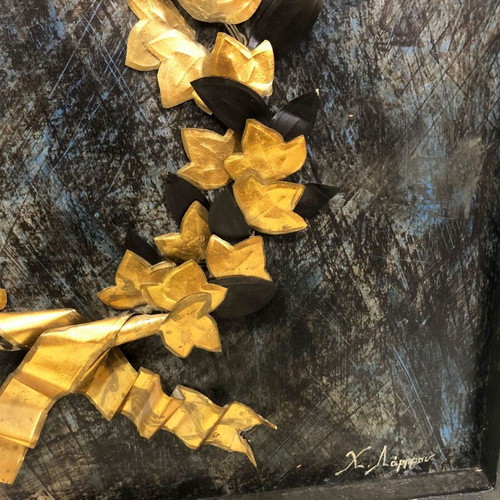 Handmade wreath-themed artwork used, signed by Lamprou
