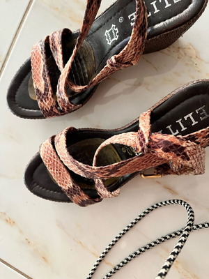 Elite sandals size 38 leather snake design 7 cm heel like new brown