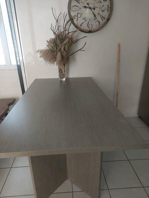 Dining table modern used