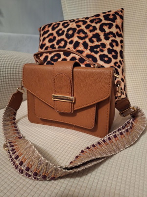 Handbag shoulder bag like new, brown