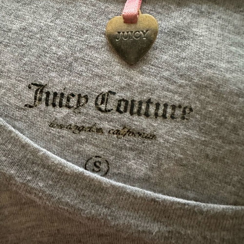 Juicy Couture gray short-sleeve t-shirt used with sequins