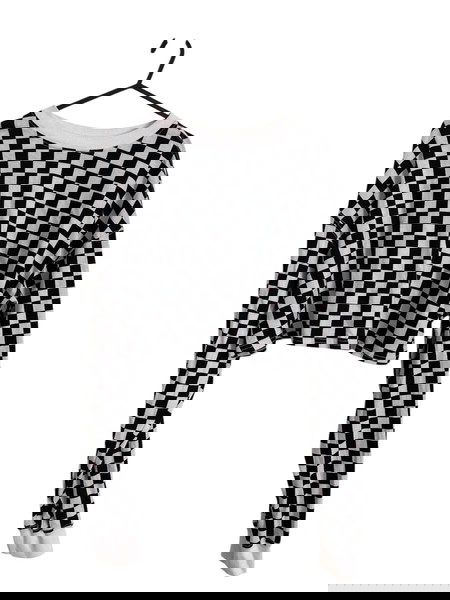 H&M checkerboard long sleeve T-shirt