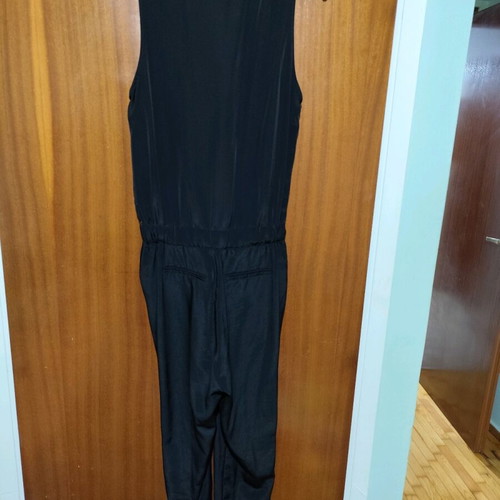 Stradivarius black sleeveless jumpsuit medium like new