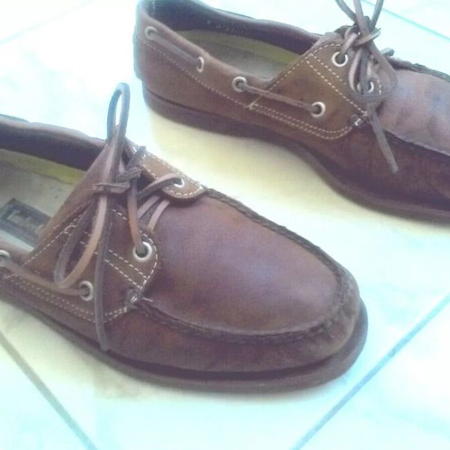 Timberland boat shoes earthy brown leather used men's size 9 with box
