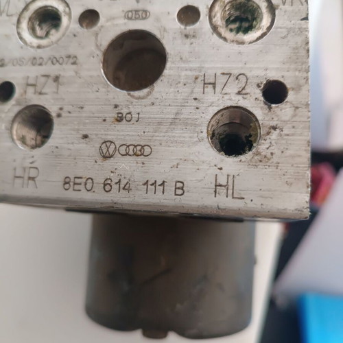 Abs unit for Group VAG '98-'05 like new, code 8E0614111B
