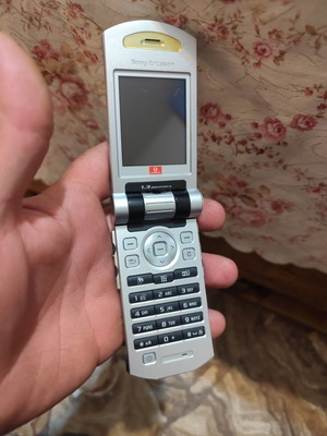 Sony Ericsson V800 Vodafone black used, not tested, no charger