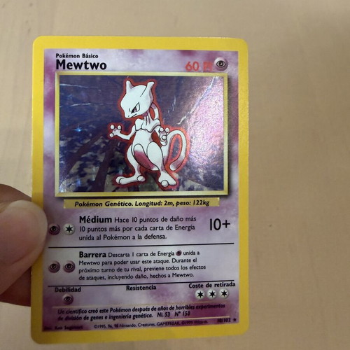 Mewtwo Base Set Holo Pokemon card, Spanish