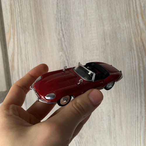 Jaguar E-Type Cabriolet 1961 used metal model