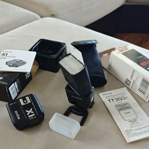 Godox Flash and Trigger Kit for Fujifilm Cameras like new