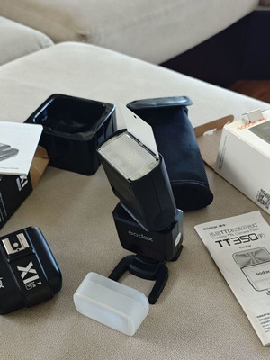Godox Flash and Trigger Kit for Fujifilm Cameras like new