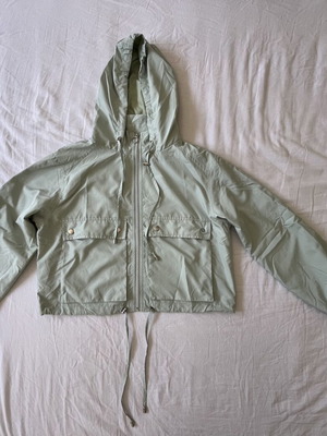 24 Colours jacket size L like new