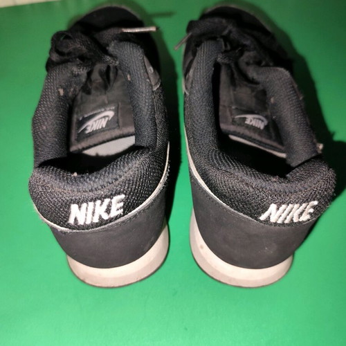 Nike athletic shoes size 38 used, black