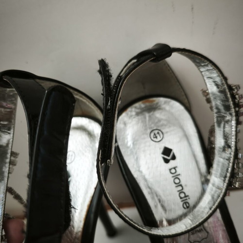 Sandals with rhinestones size 41 like new, black and silver