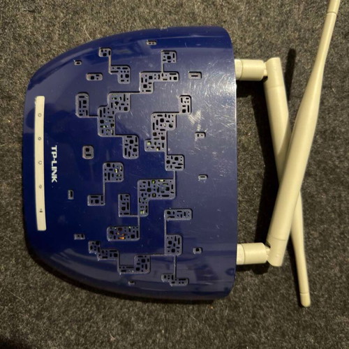 TP-Link WA830RE WiFi Extender like new