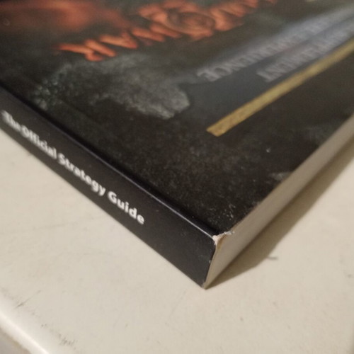 God of War II Official Strategy Guide like new, Future Press edition