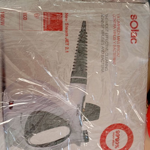 Steam Cleaner Solac almost new, used twice