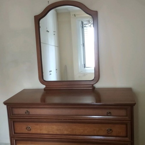 Mahogany dresser used with mirror