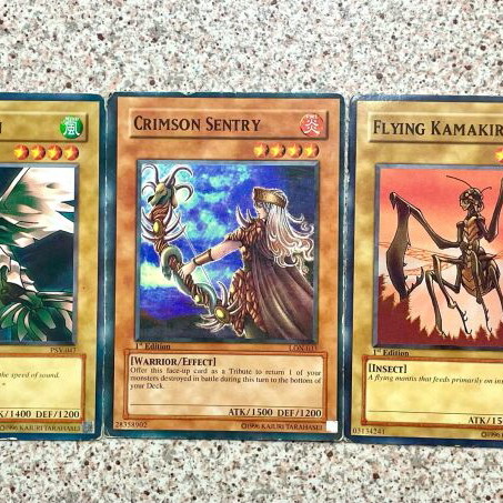 Yu-Gi-Oh! collection like new with rare and classic 130+ cards