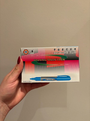 You Xing Token’s Pen markers new, blue, in box