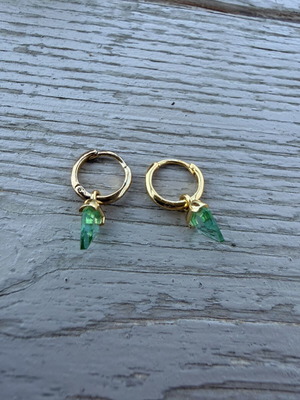 Gold-plated silver hoop earrings with green stone