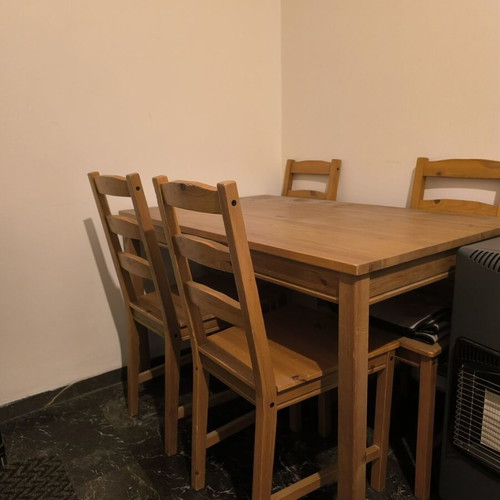 Wooden dining table with chairs used set 1 table and 4 chairs