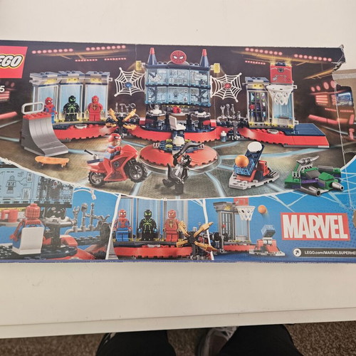 Lego Super Heroes 76175 Attack on the Spider Lair used with box and instructions