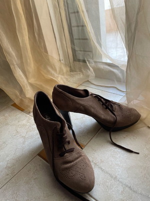 Women's boots like new, size 40